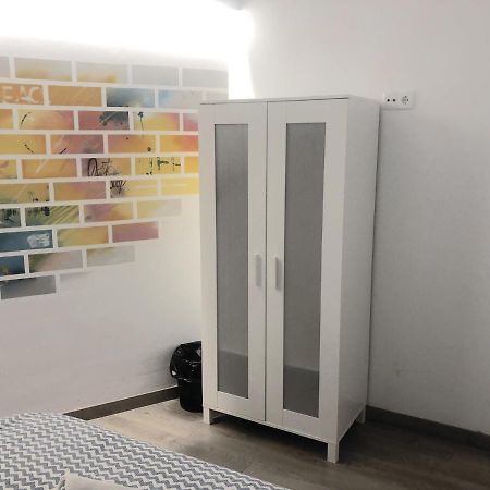 Art&Flats Hostel บาเลนเซีย ภายนอก รูปภาพ