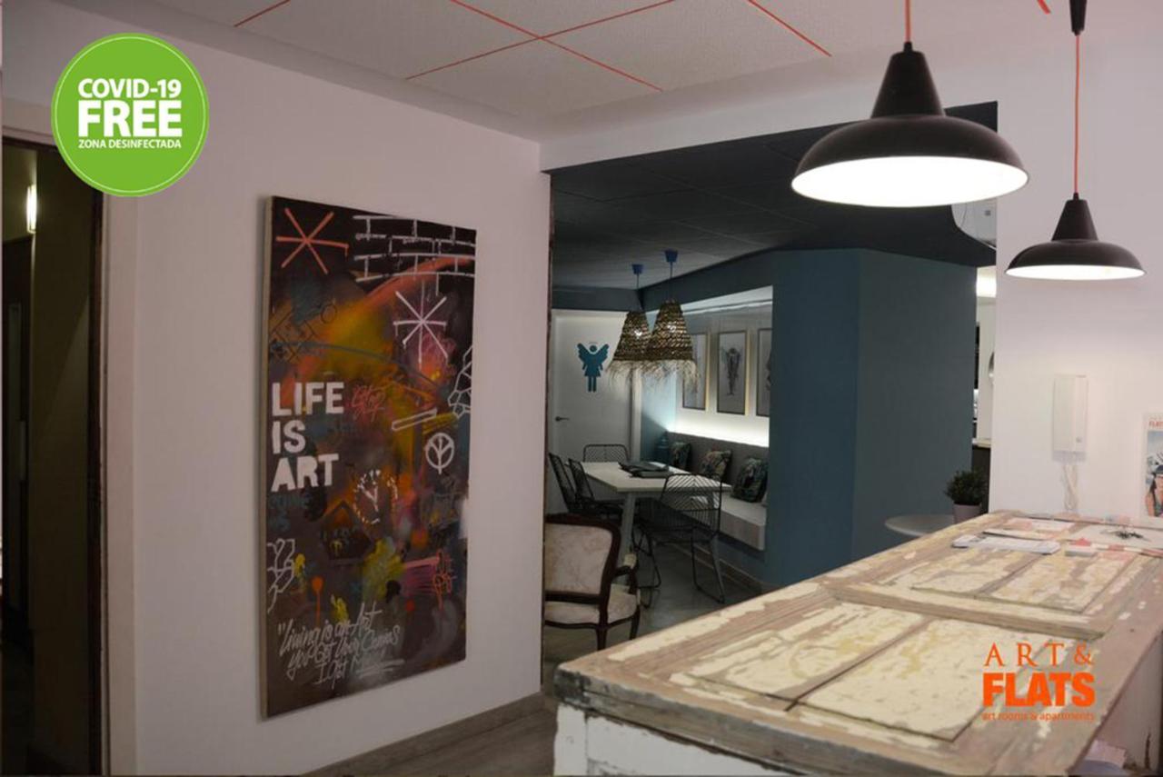 Art&Flats Hostel บาเลนเซีย ภายนอก รูปภาพ