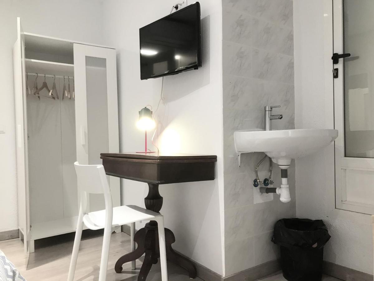 Art&Flats Hostel บาเลนเซีย ภายนอก รูปภาพ
