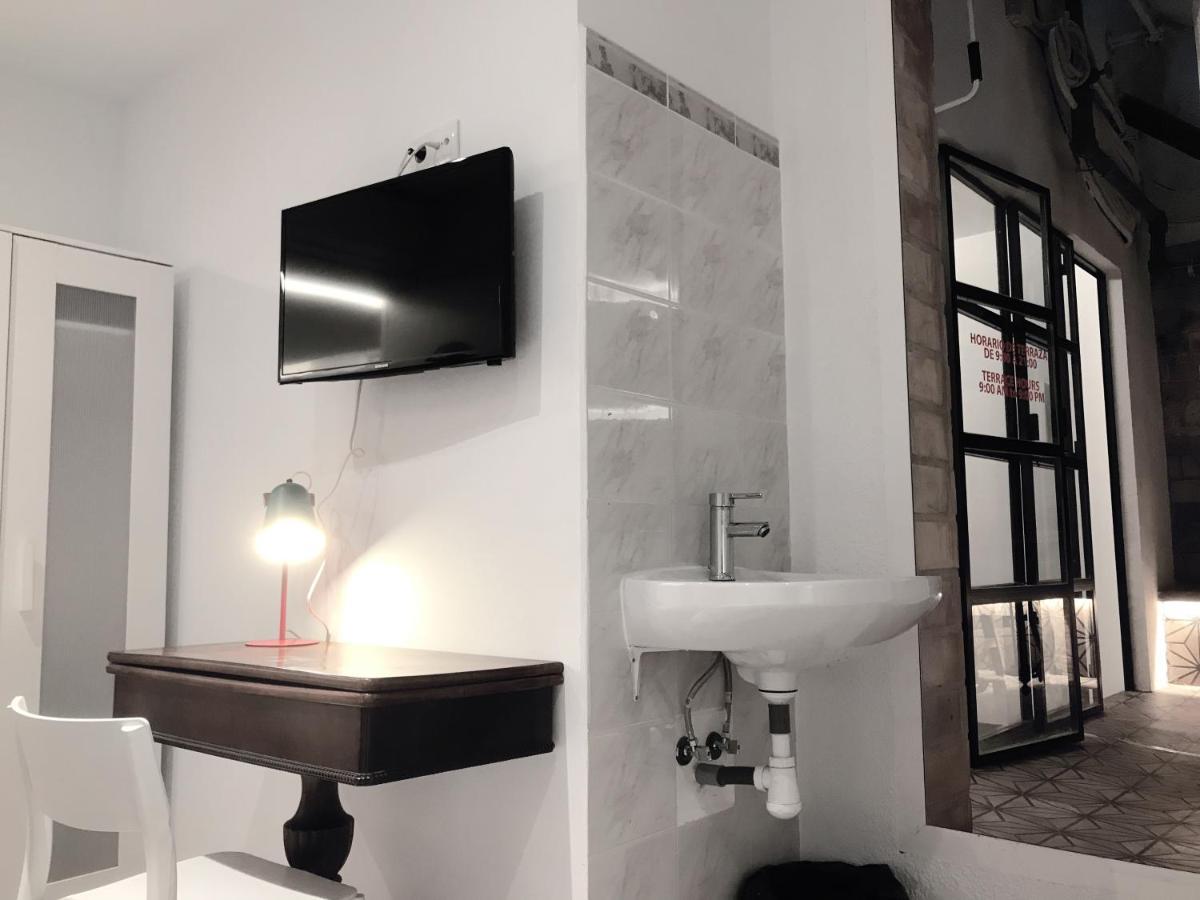 Art&Flats Hostel บาเลนเซีย ภายนอก รูปภาพ
